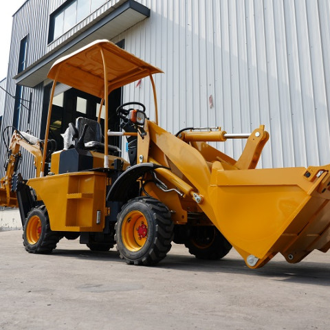 Mini retroescavadora de 700 kg | 2,4 m de profundidade de escavação